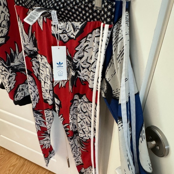 Adidas Farm Rio Pineapple Print Set Size M - Picture 6 of 7